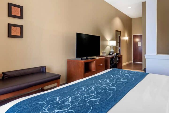 Room 8 of 36