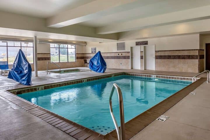 Pool 27 of 36