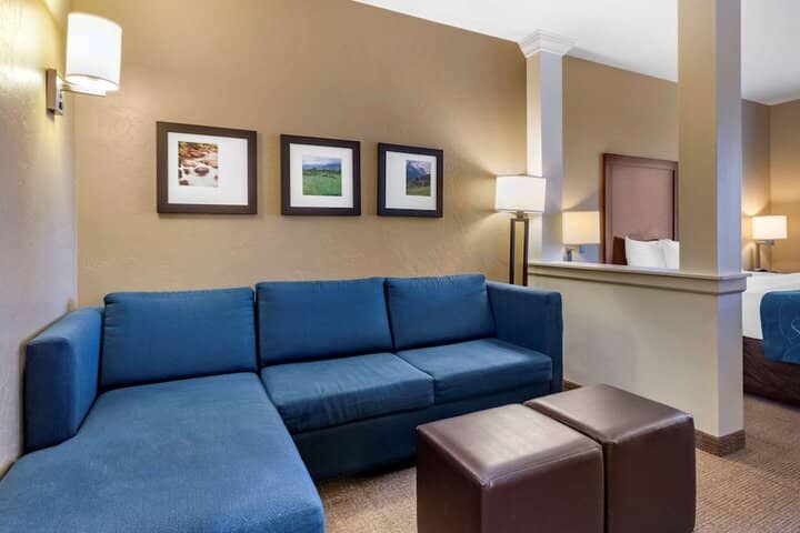 Room 15 of 36